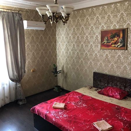 Apartment in the city centre دنيبروبيتروفسك المظهر الخارجي الصورة