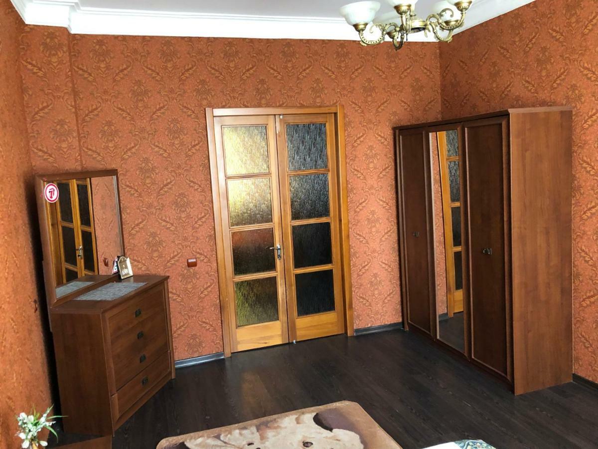 Apartment in the city centre دنيبروبيتروفسك المظهر الخارجي الصورة